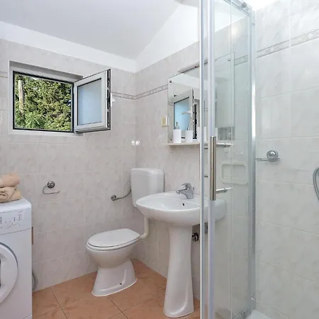 44 With Outdoor Swimmingpool * Murter