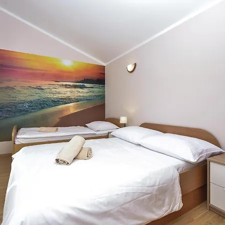 Tatil Evi 44 With Outdoor Swimmingpool