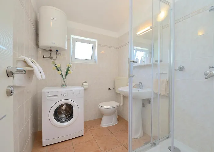 44 With Outdoor Swimmingpool Vikendica